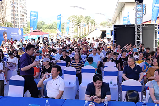 向上而行，服務不止|用匠心與品質鑄就榮光——探秘廣西柳州富軒全屋門窗 