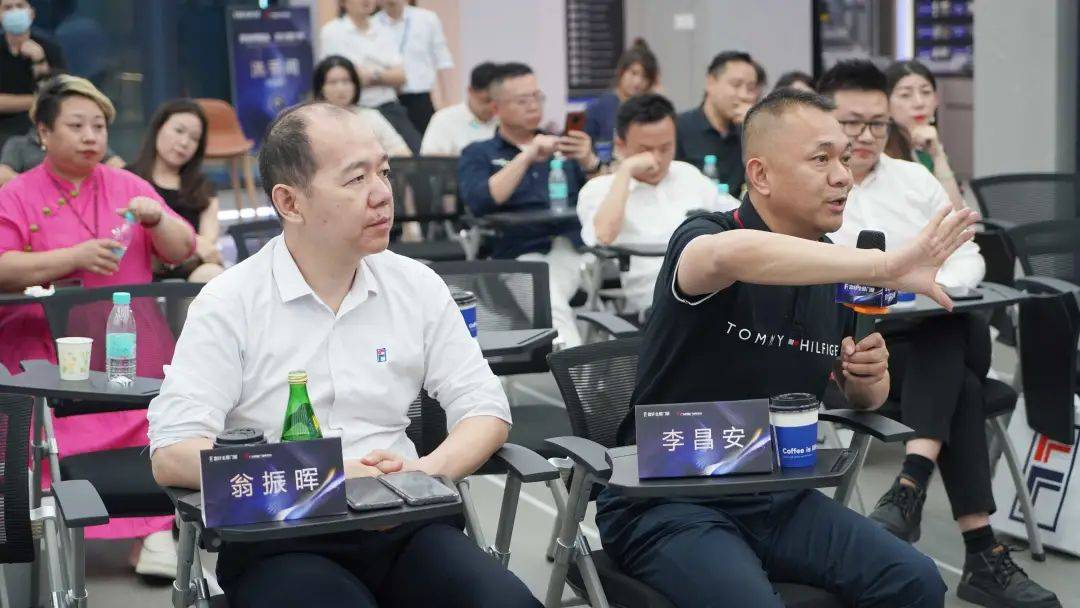 富軒全屋門(mén)窗案例征集暨廣東電視臺(tái)《設(shè)計(jì)前沿》欄目啟動(dòng)會(huì)